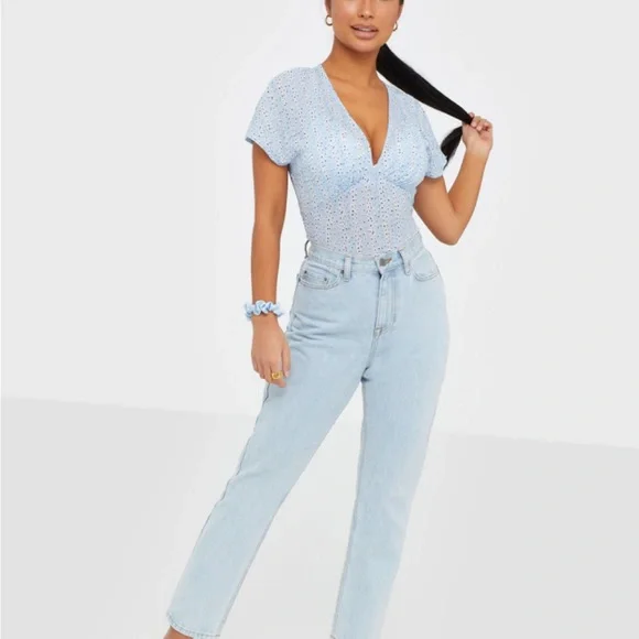 ONLY blue top - Picture 3 of 8